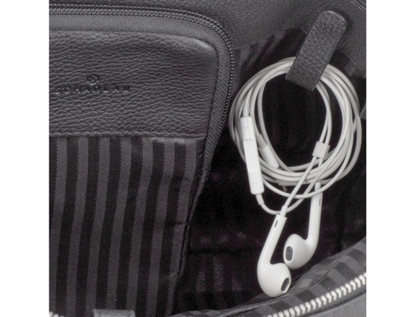 travel briefbag in leather black cables