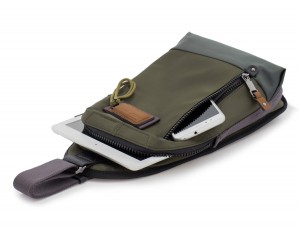 Mono slim bag in green with tablet