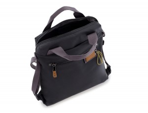 Bolso tote versátil convertible en mochila en negro vista