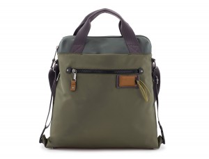 Bolso tote versátil convertible en mochila en verde frontal