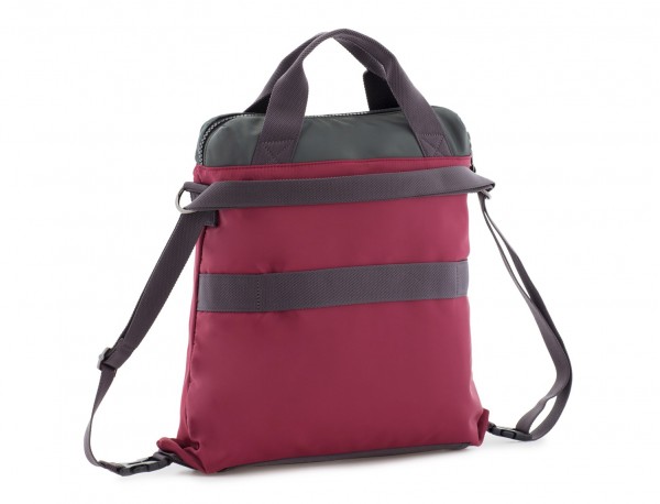 Bag convertible into backpack in red side