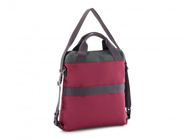 Bag convertible into backpack in red back