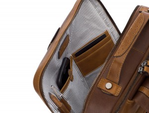 mochila vintage de piel para portátil marrón funcional