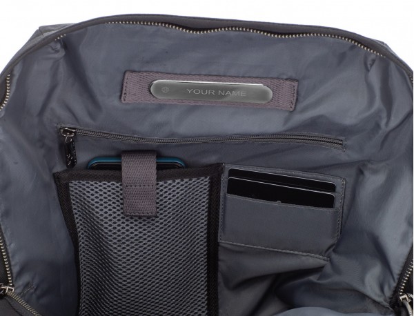 mochila de material reciclado negra personalizada