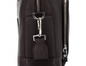 Leather briefbag in brown detail