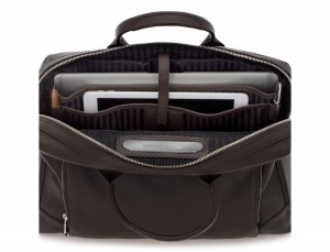 Leather briefbag in brown laptop compartment